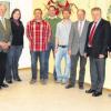 Nach der Gründungsversammlung des FC Nordries 2012 e.V. entstand unser Foto. Von links: Klaus Lingel (1. Bürgermeister der Gemeinde Fremdingen), Sebastian Jaumann (Vorsitzender Verwaltung FC Nordries), Claudia Hartmannschott (Schriftführerin), Herbert Fochler (Ehrenamtsbeauftragter), Tobias Lutz (Abteilungsleiter), Sebastian Müller (Schatzmeister), Herbert Braun (1. Vorsitzender SpVgg Herblingen-Hochaltingen), Norbert Miesbauer (Kreisspielleiter Donau), Klaus Braun (Vorsitzender Sport FC Nordries) und Rudi Lauter (1. Vorsitzender TSV Fremdingen). 