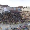 Augsburg, Rathausplatz: Rund 25.000 Menschen demonstrierten dort am Samstag  gegen Rechtsextremismus.