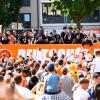 Mit einer Parade von Neu-Ulm nach Ulm begann die Meisterfeier der Ratiopharm-Basketballer.