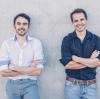 Thomas Kaiser und Christian Wassermann vom Start-up höfats (Kempten) haben über das Crowdfunding für ein Tischfeuer in kurzer Zeit 600.000 Euro eingenommen.   