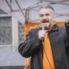 Rolf Kron bei einer Kundgebung vor gut einem Jahr auf dem Hellmairplatz in Landsberg.