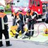 Erstmals nach den neuen Richtlinien legten die Feuerwehrleute in Leeder die Leistungsprüfung in der "technischen Hilfeleistung" ab. Foto: Feuerwehr Leeder