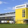 Der Online-Versandriese Amazon wird in den kommenden Monaten seinen Standort in Graben massiv erweitern. In Zukunft soll dort ein neues Robotersystem bei der Warenabfertigung helfen.