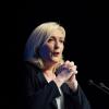 Marine Le Pen ist Vorsitzende der rechtsextremen Partei Rassemblement National (RN) und tritt bei den Präsidentschaftswahlen 2022 in Frankreich gegen Emmanuel Macron an