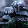 Bei Demonstrationen wie hier im Hamburger Schanzenviertel geraten Polizei und Demonstranten oft besonders hart aneinander.