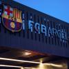 Dem FC Barcelona droht einem Medienbericht zufolge eine Sperre in der Champions League.