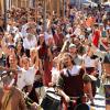 Beim Tänzelfest in Kaufbeuren feierten tausende Menschen an mehreren Tagen gemeinsam. Das lässt die lokalen Inzidenzen in die Höhe schießen. 