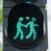 München bekommt zum Christopher Street Day (CSD) schwule Ampelmännchen und lesbische Ampelfrauen. 