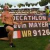 Kevin Mayer bejubelt seinen neuen Zehnkampf-Weltrekord.