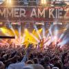 Die Band Schandmaul brachte das Publikum 2019 bei "Sommer am Kiez" am Helmut-Haller-Platz zum Singen und Mittanzen. Rund 850 Besucher drängten sich damals vor der Bühne.