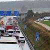 Die ausgeschilderte Umleitung an der gesperrten Autobahn 8 führt ab Merklingen über die U6 in Richtung Stuttgart. Trotzdem haben sich zahlreiche Autofahrer ihre eigenen Wege gesucht.