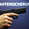 Schäuble will Waffen mit Fingerabdruck sichern