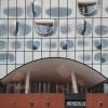 Hamburgs neues Wahrzeichen ist fertig. Die Eröffnungskonzerte in der Elbphilharmonie sind für den 11. Januar 2017 vorgesehen.