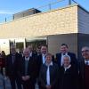 Freude über das gelungene Werk auf der Dachterrasse der neuen Verwaltungszentrale: (von links) Architekt Christian Hertneck, Bezirksrat Johann Popp, Gerhard Reile, Matthias Bühler, Frank Kunz, Hildegard Wanner (Stiftungsrat), Markus Müller, Gerda Friedel und Rainer Remmele. 