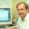 Tim Berners-Lee hat während seiner Zeit am Kernforschungsinstitut Cern bei Genf das World Wide Web erfunden - und damit unsere Welt verändert. Das WWW ist Thema des aktuellen Google Doodles.