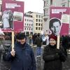 Gedenken an die Opfer der NS-Herrschaft: Auf dem Rathausplatz wurden die Namen und Fotos von Augsburger Ermordeten gezeigt.                         