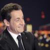 Präsident Nicolas Sarkozy kündigt seine Kandidatur an. Zwei Monate vor der Präsidentenwahl hat damit die heiße Wahlkampfphase in Frankreich begonnen. Foto: Linonel Bonaventure dpa