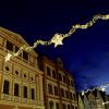 Die Weihnachtsbeleuchtung vor dem Rathaus in Dillingen: Das Bild entstand 2021. 