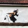 Ein Graffiti ist auf einer Wand in der Vale Street aufgetaucht sind. Es könnte sich um das neueste Kunstwerk des Straßenkünstlers Banksy handeln.