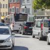 Auto an Auto, zu bestimmten Zeiten geht am Hauptplatz nichts mehr. Der Oberbürgermeister sieht hier die Lösung bei Rad und Bus. Die Bürger sollen jetzt darüber abstimmen. 