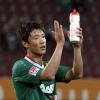 Darf am kommenden Samstag gegen Hannover 96 in der Startelf ran. Der Koreaner Jeong-Ho Hong fiebert seinem dritten Einsatz beim FCA von Beginn an entgegen. 	