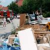 Es war die größte Katastrophe der Nachkriegszeit in Augsburg: An Pfingsten 1999 überflutete ein Hochwasser Teile der Stadt und der Region. Die dramatischen Bilder.