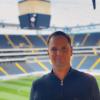 Inzwischen sind die Stadien weltweit so leer wie hier die Commerzbank-Arena von Eintracht Frankfurt – Benni Lohwasser im Büro von Sportvorstand Fredi Bobic.  	