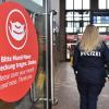 Ein 31-Jähriger hat sich am Mittwoch in einem Discountmarkt an der Melanderstraße in Zusmarshausen geweigert, eine Maske zu tragen.