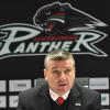 Nicht zu beneiden ist Panther-Trainer Greg Thomson. Ob er seinen Job behalten darf ist offen.