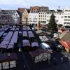 Der Augsburger Christkindlesmarkt ist nahezu fertig aufgebaut. Der Weihnachtsbaum am Rathausplatz steht seit einer Woche.                                         