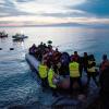 In der Nähe der Hafenstadt Mitilini erreichen Flüchtlinge die griechische Insel Lesbos.