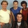 Die bayerische Kultband „Spider Murphy Gang“ mit ihrem Schlagzeuger Franz Trojan (vorne Mitte) im Jahr 1983. Da hatten sie schon ihren ersten Nummer-Eins-Hit „Skandal im Sperrbezirk“ gefeiert. Franz Trojan ist jetzt im Alter von 64 Jahren gestorben. 	