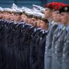 Bundeswehr-Rekruten während eines feierlichen Gelöbnisses. Die Zahlen der letzten beiden Jahre lassen befürchten, dass die Aufstockung der Truppe auf 203.000 Männer und Frauen bis 2031 nur schwer zu erreichen sein wird. 