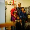 Narin Toubal Hamo, Dilschad Hussein, Aynda, Dilschad und Hammzah im Asylbewerberheim in Unterelchingen. Die Familie aus Syrien lebt seit Ende November in Deutschland und feiert Weihnachten fernab der Heimat. 
