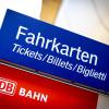 Die Deutsche Bahn hat ihren Fahrkartenautomat in Mering abgebaut. Doch beim neuen Betreiber Go-Ahead gibt es keine Fernverkehrstickets. 