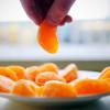 Schon Kinder bekommen gesagt, sie sollen viele Zitrusfrüche essen, um Vitamin C zu bekommen.