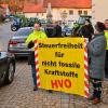 Unsere Bildergalerie vom Besuch des Bundeswirtschaftsministers im Fuchstal, wo derzeit wieder Windräder aufgebaut werden. Begleitet wird der Besuch von Protesten der hiesigen Landwirte.