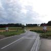 Am Bahnübergang von Haupeltshofen nach Waltenhausen haben sich bereits mehrere Kollisionen zwischen Bahn- und Pkw-Verkehr ereignet. Dies zwingt die Gemeinde Aletshausen, zu handeln.