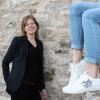 Offiziell werden die Schuhe von „MyTurns“ erst noch vorgestellt. Die Gründerin des Sneaker-Labels, Katja Wagner aus Lauingen, will mit ihrer Marke zur Bodenständigkeit und Nachhaltigkeit beitragen. 	