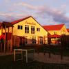 Ärger gibt es beim Kinderhaus Sonnenschein in Sielenbach. Mehrmals wurden die Reifen von Mitarbeiterinnen der Einrichtung manipuliert.