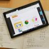 Die Digitalisierung ist in den Schulen durch Corona beschleunigt worden. Das Tablet gehört zum Handwerkszeug des Lehrers.