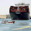 Im Suezkanal stauen sich Schiffe.