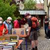 Beim Bücherflohmarkt der Schwabmünchner Allgemeinen wurden Bücher nach Gewicht verkauft. Rund eine halbe Tonne Lesestoff ging über den Tresen.
