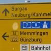 Man meint, auf der B 16 geht es nach Günzburg und auf der B 300 nach Memmingen. Städtenamen und Bundesstraßenbezeichnungen sind aber unabhängig voneinander zu betrachten.