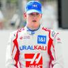 Mick Schumacher hatte den Freitag kaum abwarten können, standen da doch die ersten Testfahrten vor der neuen Formel-1-Saison an. Dann lief allerdings nicht alles nach Wunsch.  	