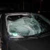 So sah die Windschutzscheibe eines Autos vor einem Jahr aus, als eine Eisplatte auf das Auto gekracht war.