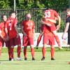 Letztlich blieb den Bubesheimern (rechts Edward Schäfer) nur, die Überlegenheit der Garmischer anzuerkennen. Das 2:5 eröffnet kaum noch Hoffnungen für das Rückspiel am Sonntag. 	