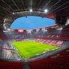 Die menschenleere Allianz Arena vor einem Spiel.