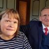 Susanne Frey mit ihrem Vater Alfons Frey, der am Sonntag in Leitershofen seinen 80. Geburtstag feiert.