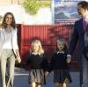 Kronprinz Felipe und Letizia brachten am Freitag die beiden Töchter  Leonor (6) und Sofía (5) zur Privatschule Santa Maria de los Rosales, die auch schon Felipe besucht hat. 